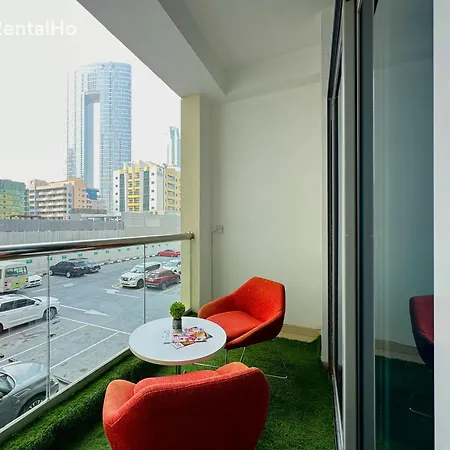 Big Studio W/ Balcony And Easy Access To The Beach Dubaï Extérieur photo