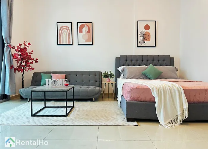 Big Studio W/ Balcony And Easy Access To The Beach