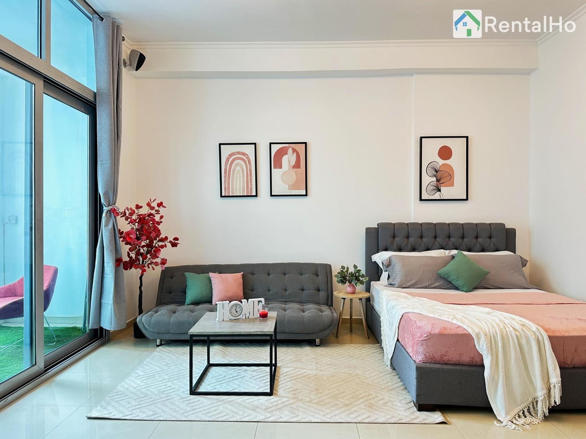 Big Studio W/ Balcony And Easy Access To The