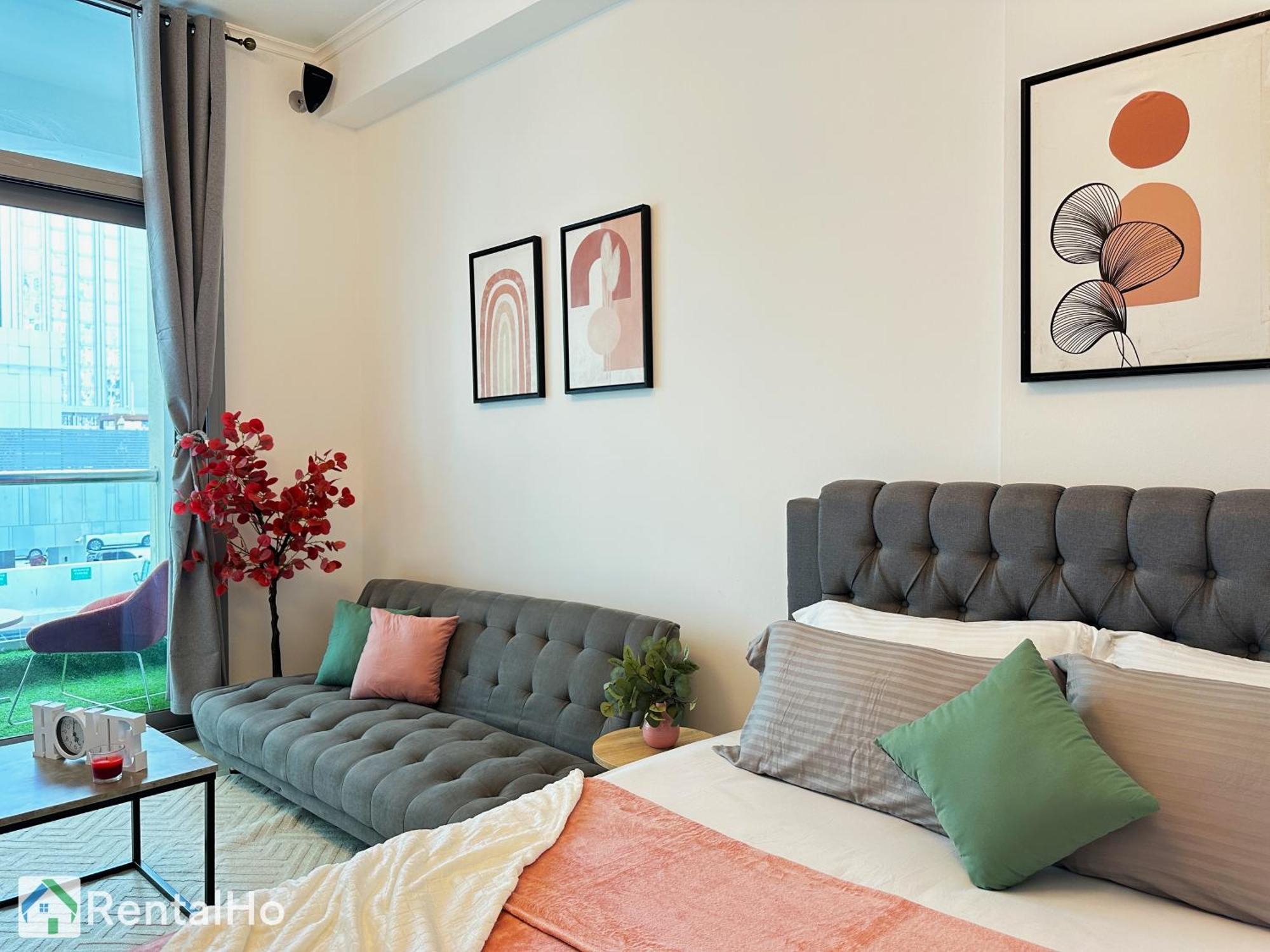 Apartment Big Studio W/ Balcony And Easy Access To The *